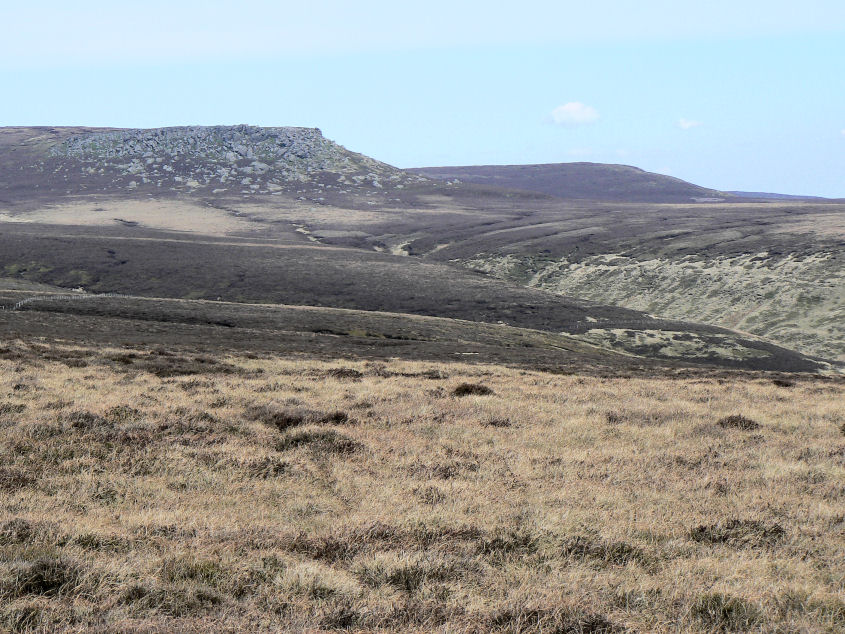 Grinah Stones & Round Hill