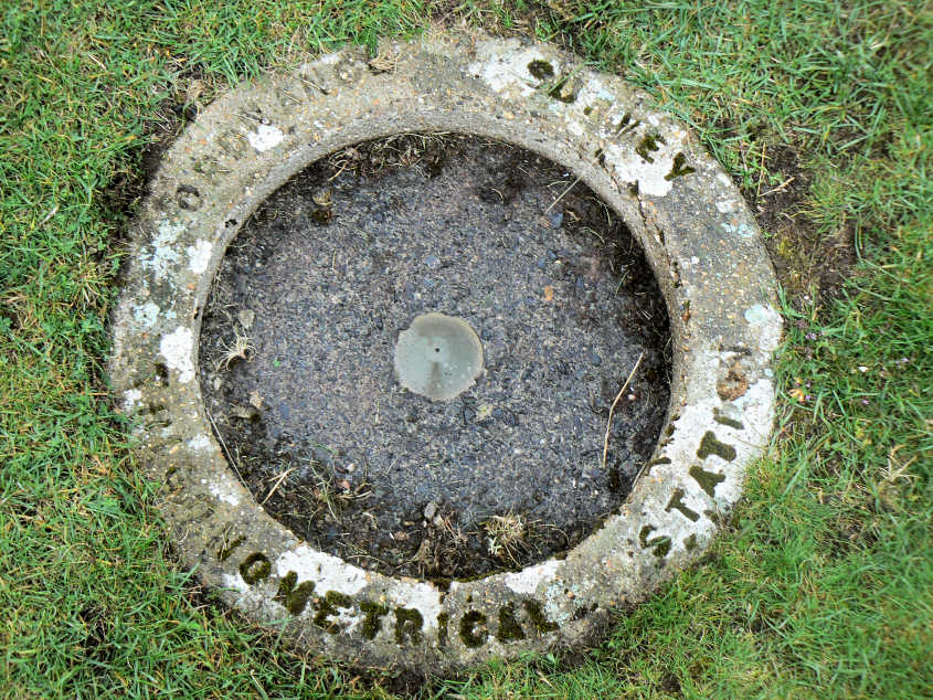 Knipe Scar's sunken trig