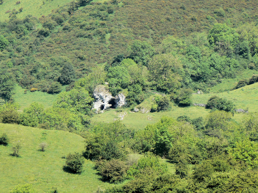 Nan Tor cave