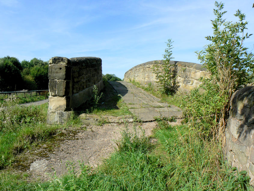 Top Lock Bridge