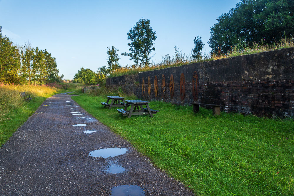 Longcliffe Station